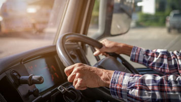 Sparenberg Transporte GmbH sucht erfahrene Berufskraftfahrer mit CE-Führerschein